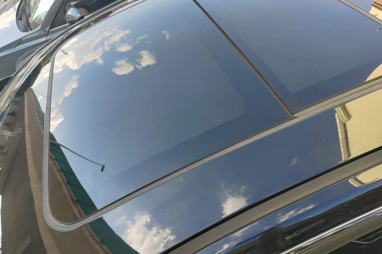 Used Hongqi H5 2020 1.8T Automatic Smart Connect Flagship Edition Roof