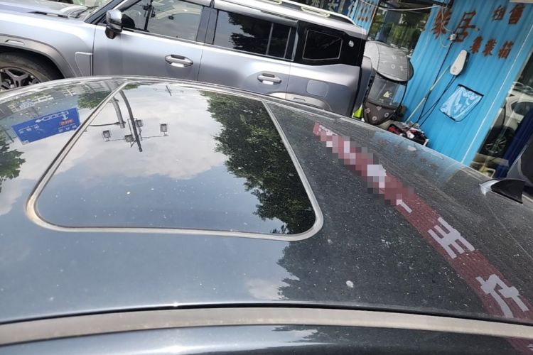 Used Hongqi H5 2020 1.5T DCT Flagship Edition Roof