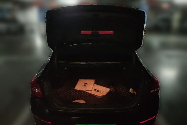 Used Hongqi H5 2020 1.5T DCT Flagship Edition Trunk
