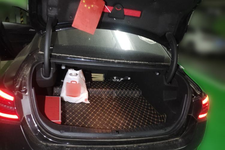 Used Hongqi H5 2020 1.8T Automatic Smart Connect Flagship Edition Trunk