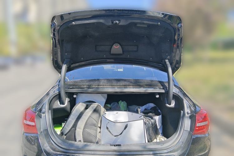 Used Hongqi H5 2020 1.8T Automatic ZhiLian QiYun Edition Trunk