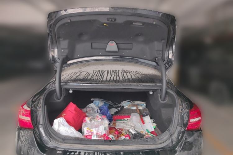Used Hongqi H5 2020 1.8T Automatic Smart Connect Flagship Edition Trunk