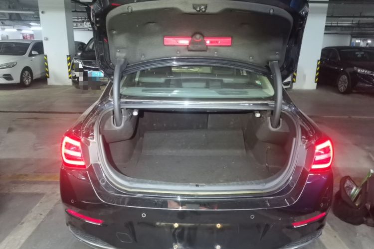 Used Hongqi H5 2020 1.5T DCT Flagship Edition Trunk