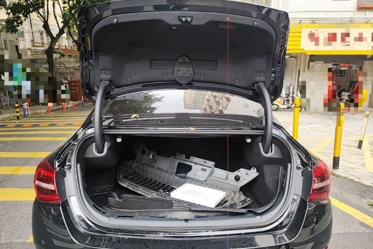 Used Hongqi H5 2020 1.8T Automatic ZhiLian QiYun Edition Trunk