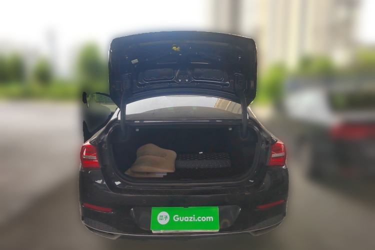 Used Hongqi H5 2020 1.8T Automatic Smart Connect Flagship Edition Trunk
