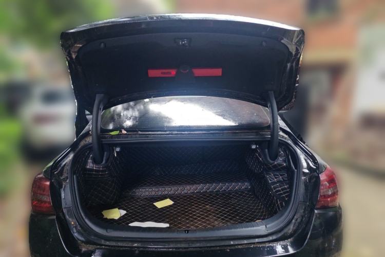 Used Hongqi H5 2020 1.8T Automatic Smart Connect Flagship Edition Trunk
