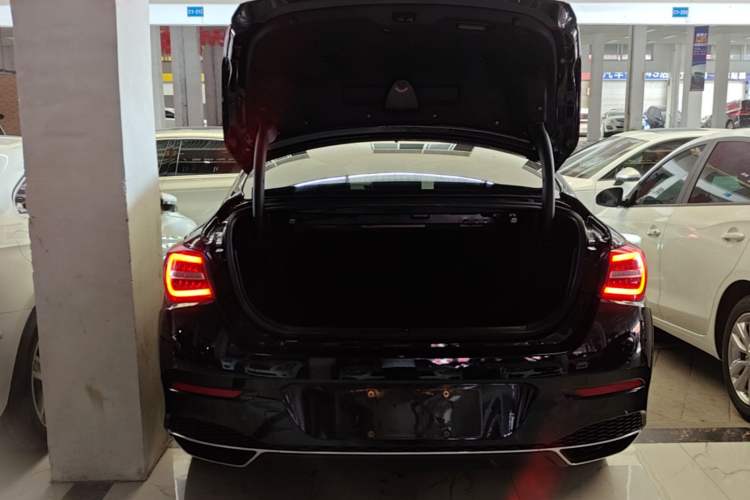 Used Hongqi H5 2020 1.8T Automatic ZhiLian QiYun Edition Trunk