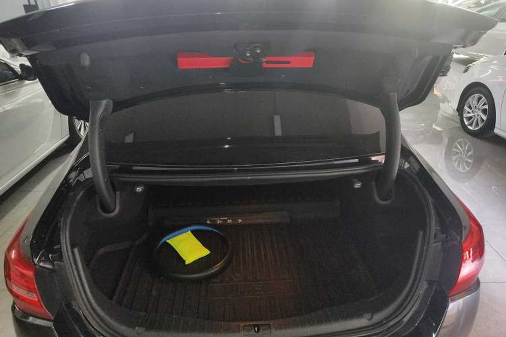 Used Hongqi H5 2020 1.8T Automatic Smart Connect Flagship Edition Trunk