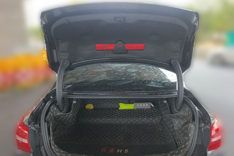Used Hongqi H5 2020 1.8T Automatic ZhiLian QiYun Edition Trunk
