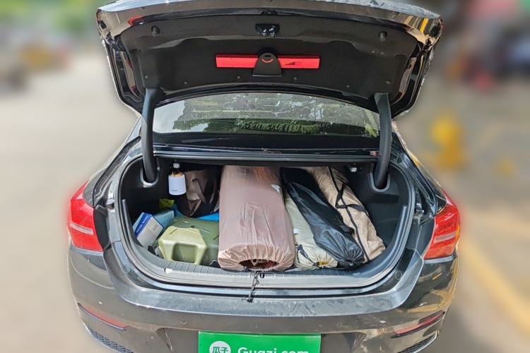 Used Hongqi H5 2020 1.8T Automatic Smart Connect Flagship Edition Trunk