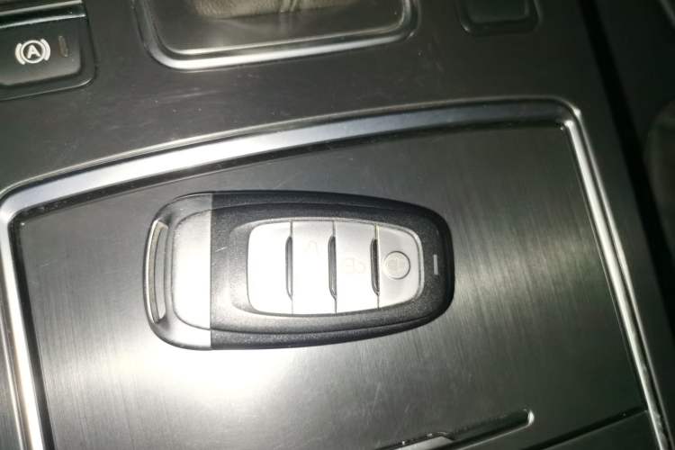 Used Hongqi H5 2020 1.5T DCT Flagship Edition Vehicle Key