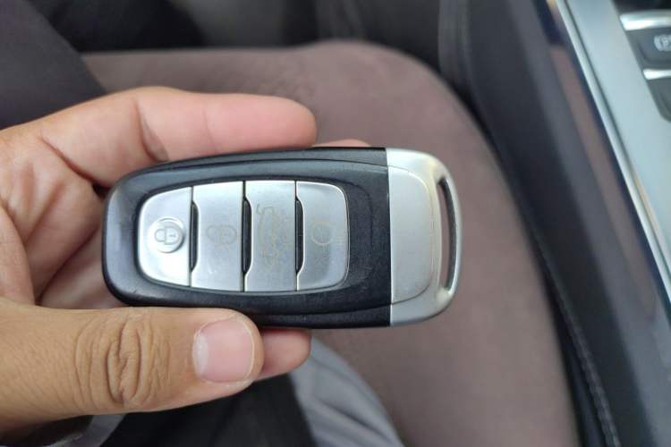 Used Hongqi H5 2020 1.5T DCT Flagship Edition Vehicle Key