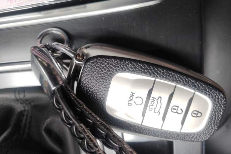 Used Hongqi H5 2020 1.5T DCT Flagship Edition Vehicle Key