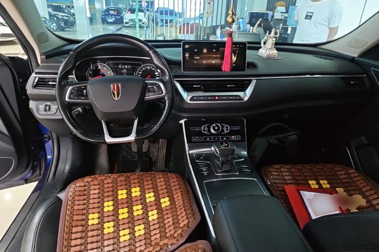 Used Hongqi H5 2020 1.5T DCT Flagship Edition Center Console