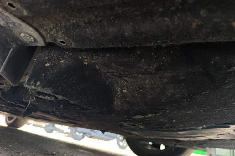 Used Hongqi H5 2020 1.8T Automatic Smart Connect Flagship Edition Chassis Front Right