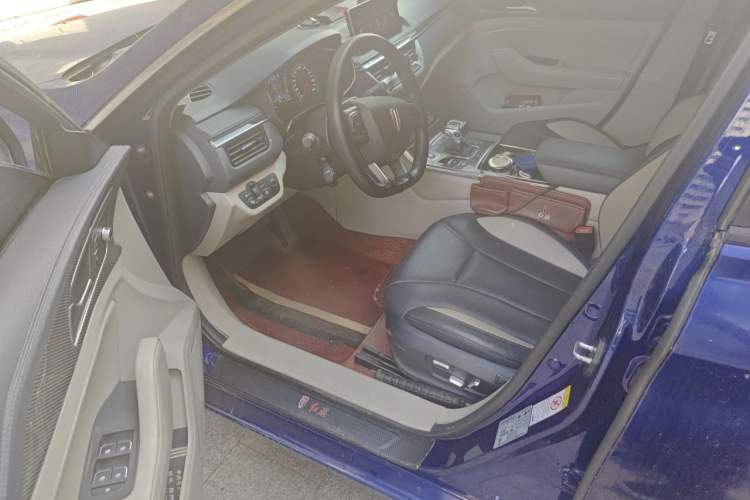 Used Hongqi H5 2020 1.8T Automatic Smart Connect Flagship Edition Driver Seat