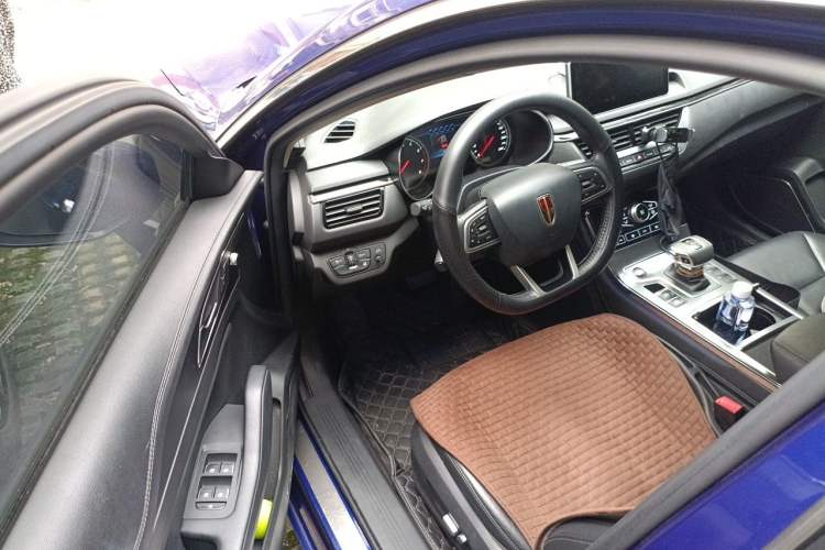 Used Hongqi H5 2020 1.8T Automatic Smart Connect Flagship Edition Driver Seat