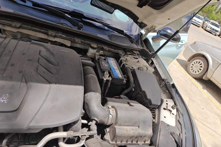 Used Hongqi H5 2020 1.8T Automatic ZhiLian QiYun Edition Engine Bay Left