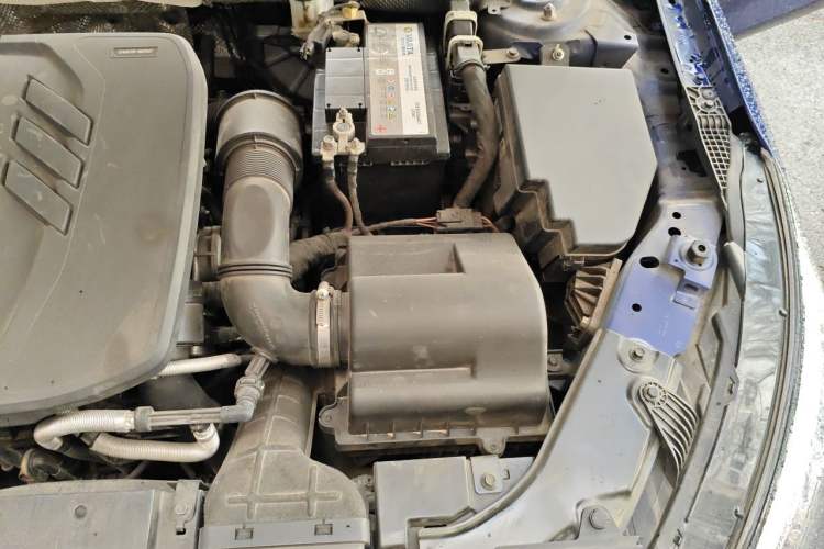 Used Hongqi H5 2020 1.5T DCT Flagship Edition Engine Bay Left