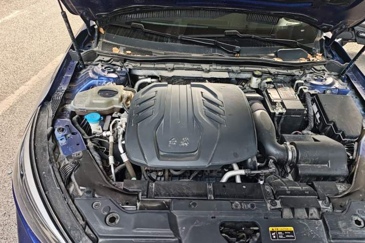 Used Hongqi H5 2020 1.8T Automatic Smart Connect Flagship Edition Engine Bay Right
