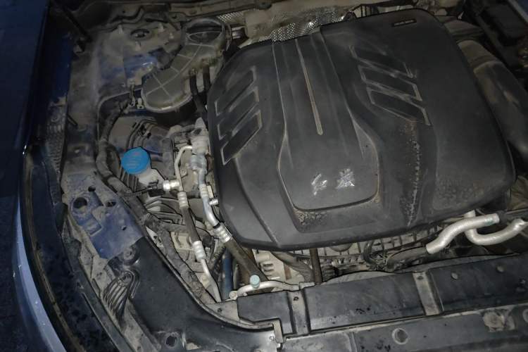 Used Hongqi H5 2020 1.8T Automatic Smart Connect Flagship Edition Engine Bay Right