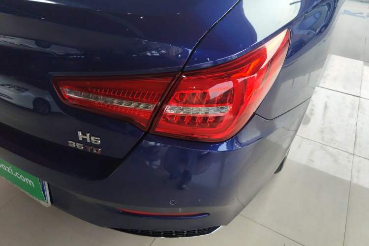 Used Hongqi H5 2020 1.8T Automatic Smart Connect Flagship Edition Exterior 3