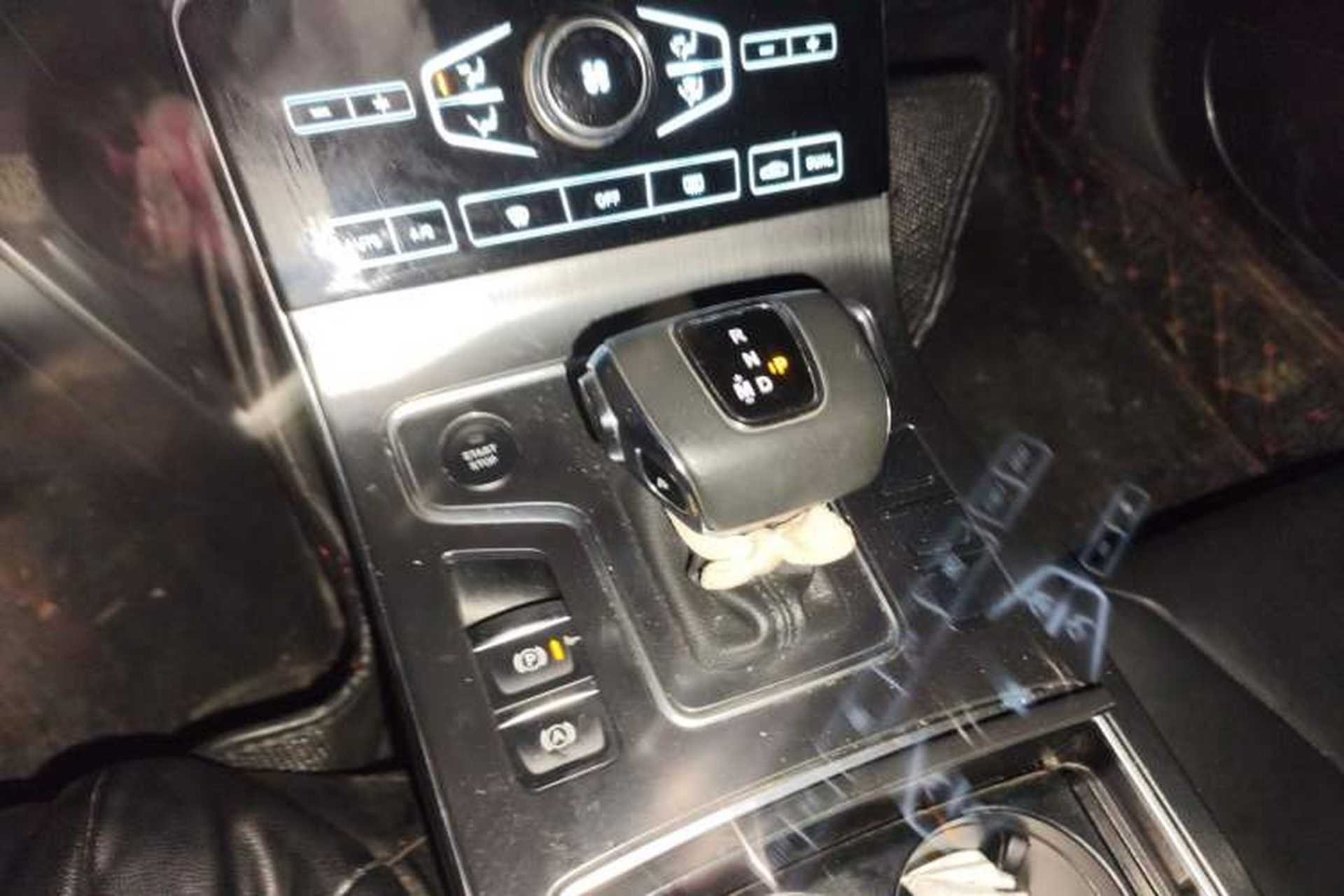 Used Hongqi H5 2020 1.5T DCT Flagship Edition Gear Lever