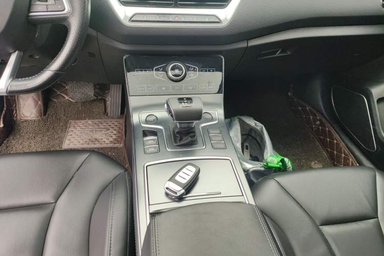 Used Hongqi H5 2020 1.5T DCT Flagship Edition Gear Lever
