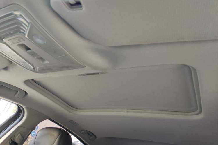 Used Hongqi H5 2020 1.5T DCT Flagship Edition Headliner