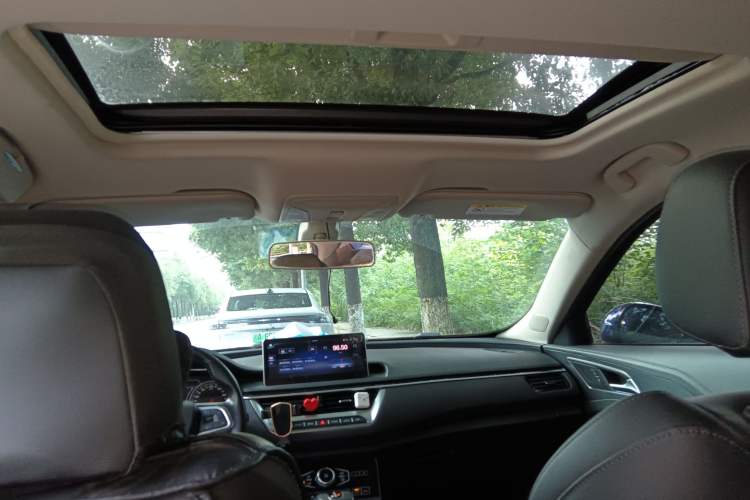 Used Hongqi H5 2020 1.5T DCT Flagship Edition Headliner