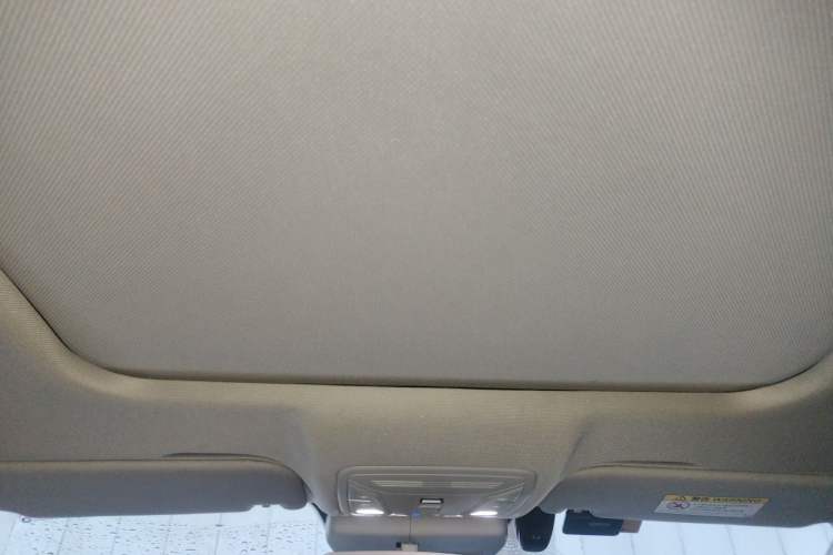 Used Hongqi H5 2020 1.8T Automatic Smart Connect Flagship Edition Headliner