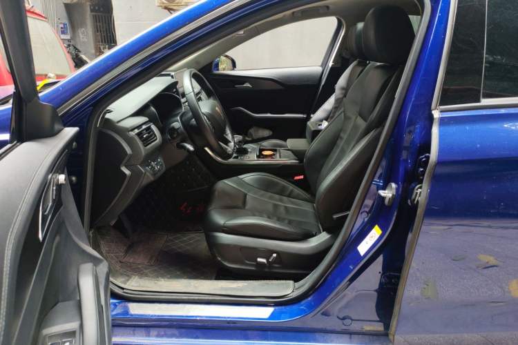 Used Hongqi H5 2020 1.8T Automatic Smart Connect Flagship Edition Left Front Seat