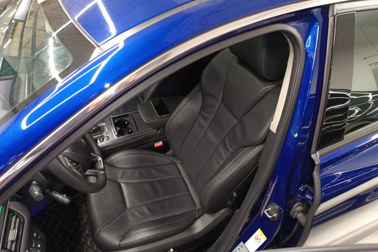 Used Hongqi H5 2020 1.8T Automatic ZhiLian QiYun Edition Left Front Seat