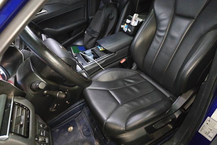 Used Hongqi H5 2020 1.5T DCT Flagship Edition Left Front Seat