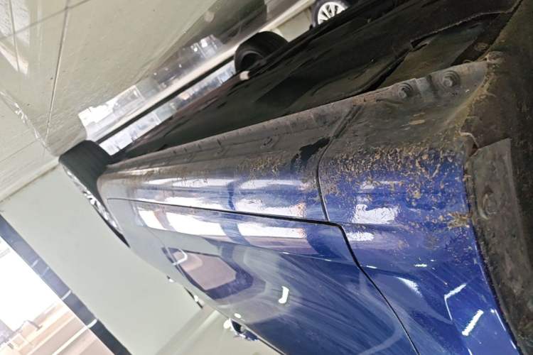 Used Hongqi H5 2020 1.5T DCT Flagship Edition Left Side Sill