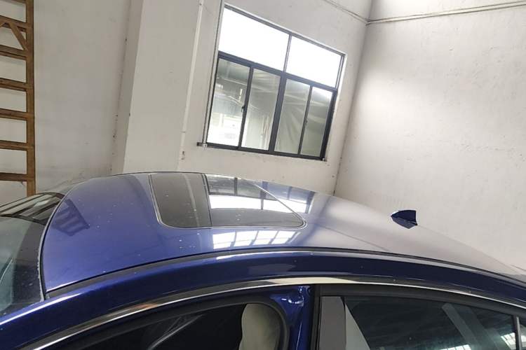 Used Hongqi H5 2020 1.5T DCT Flagship Edition Roof