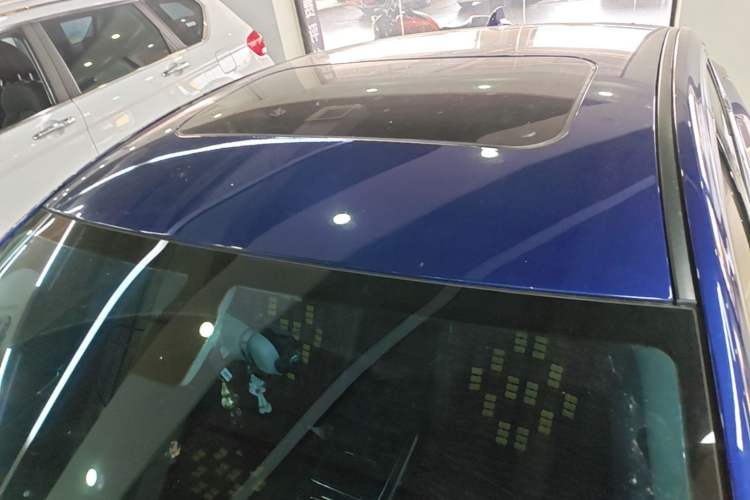 Used Hongqi H5 2020 1.5T DCT Flagship Edition Roof