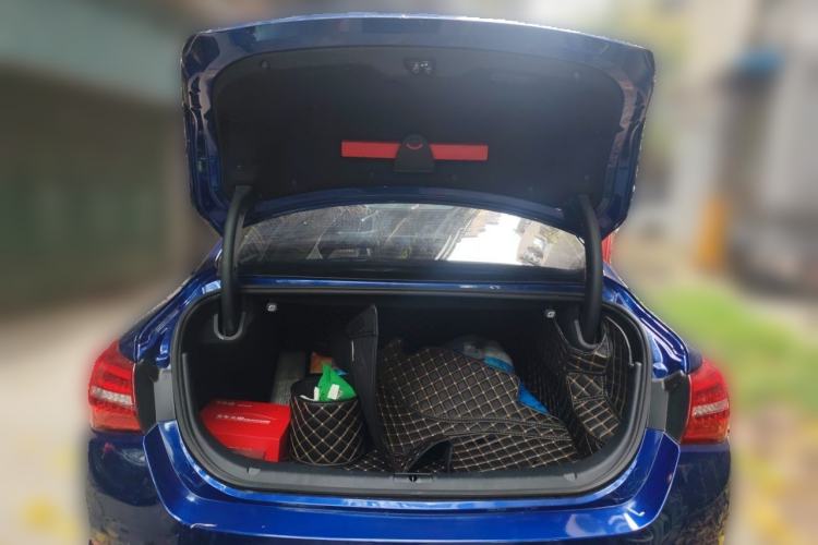 Used Hongqi H5 2020 1.8T Automatic Smart Connect Flagship Edition Trunk