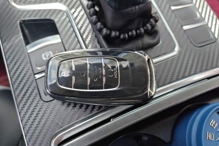Used Hongqi H5 2020 1.8T Automatic ZhiLian QiYun Edition Vehicle Key