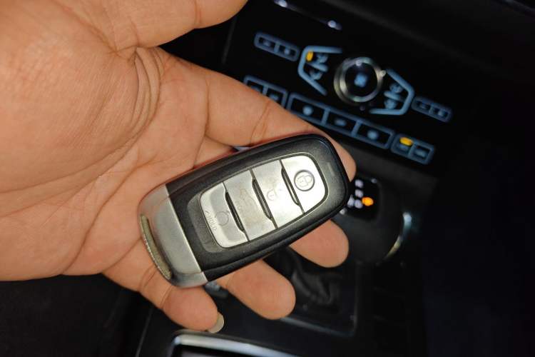 Used Hongqi H5 2020 1.5T DCT Flagship Edition Vehicle Key