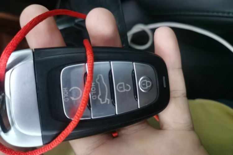 Used Hongqi H5 2020 1.5T DCT Flagship Edition Vehicle Key