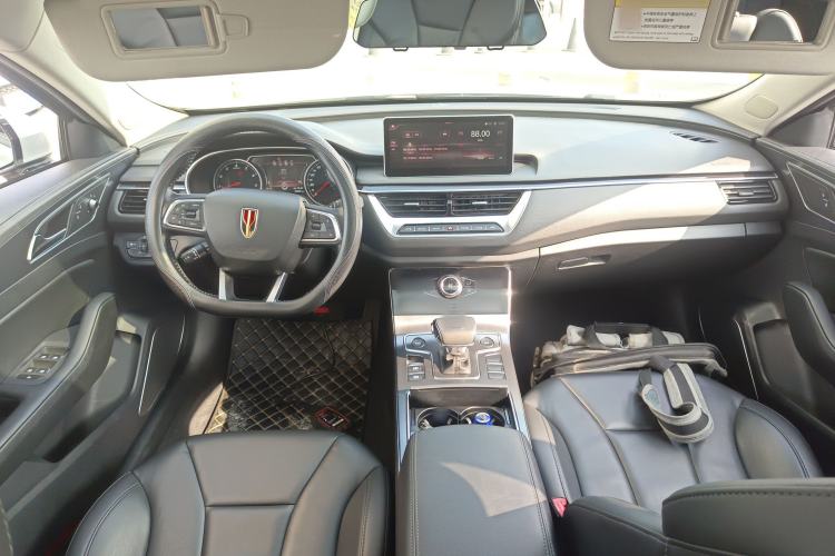 Used Hongqi H5 2020 1.5T DCT Flagship Edition Center Console