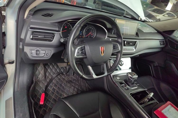Used Hongqi H5 2020 1.5T DCT Flagship Edition Center Console
