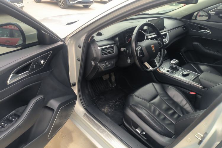 Used Hongqi H5 2020 1.8T Automatic ZhiLian QiYun Edition Driver Seat