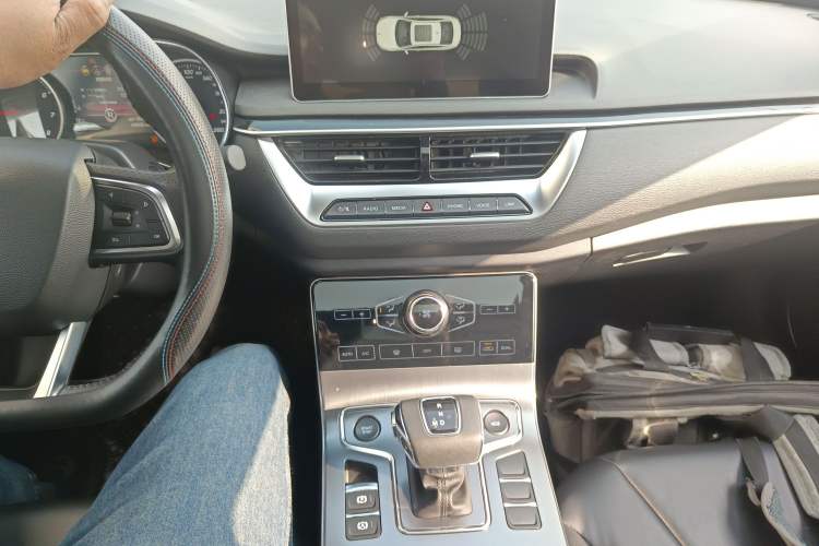 Used Hongqi H5 2020 1.5T DCT Flagship Edition Gear Lever