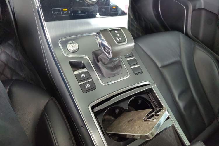Used Hongqi H5 2020 1.5T DCT Flagship Edition Gear Lever