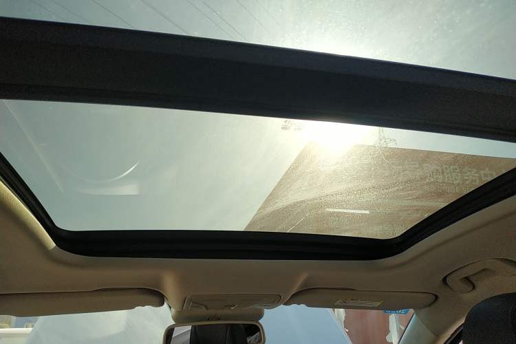 Used Hongqi H5 2020 1.8T Automatic Smart Connect Flagship Edition Headliner