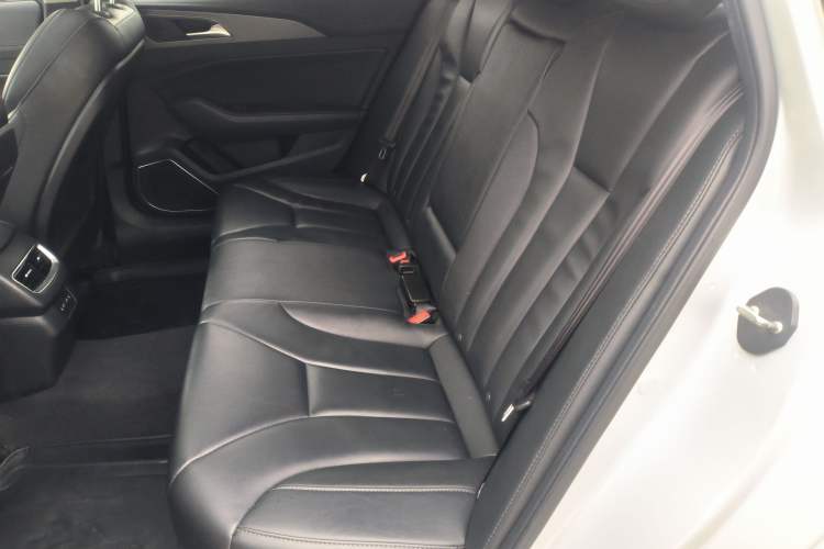 Used Hongqi H5 2020 1.8T Automatic ZhiLian QiYun Edition Left Rear Seat