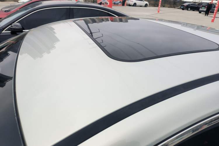 Used Hongqi H5 2020 1.8T Automatic ZhiLian QiYun Edition Roof