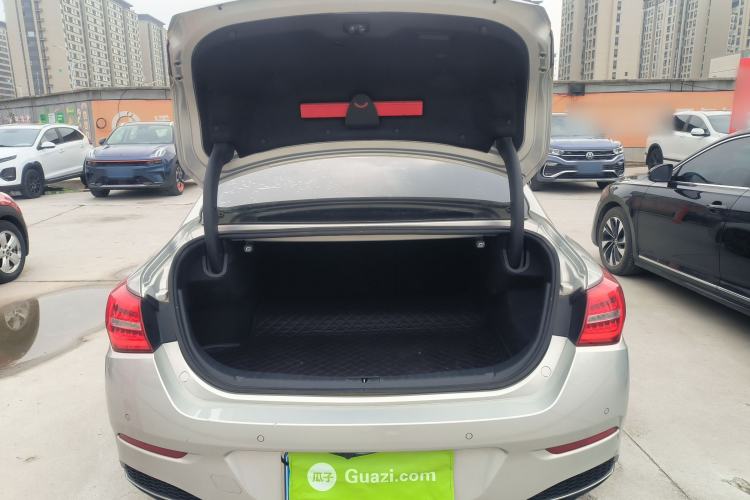 Used Hongqi H5 2020 1.8T Automatic ZhiLian QiYun Edition Trunk